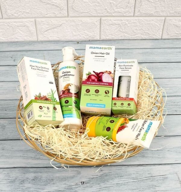 MamaEarth Skin Care Hamper - Image 2