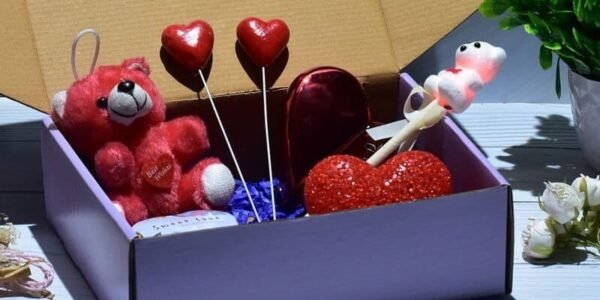 Valentine Heart Hamper - Image 2